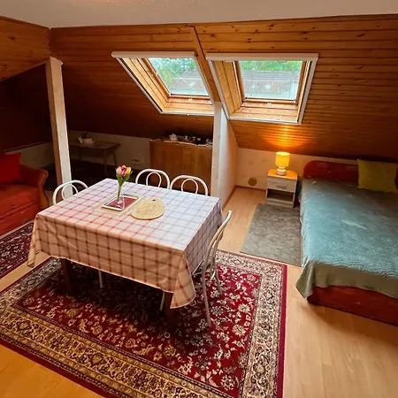 Relax13 Vendeghaz Gæstehus