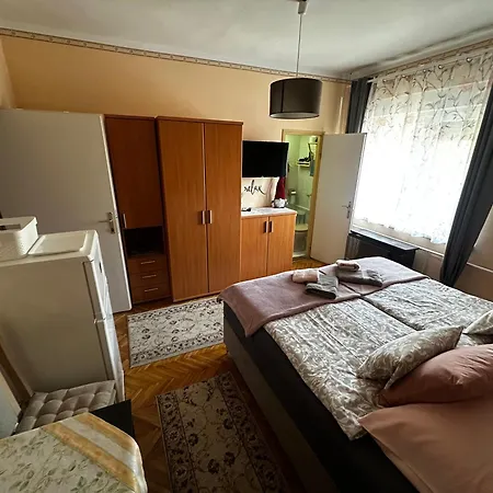 Relax13 Vendeghaz 3*